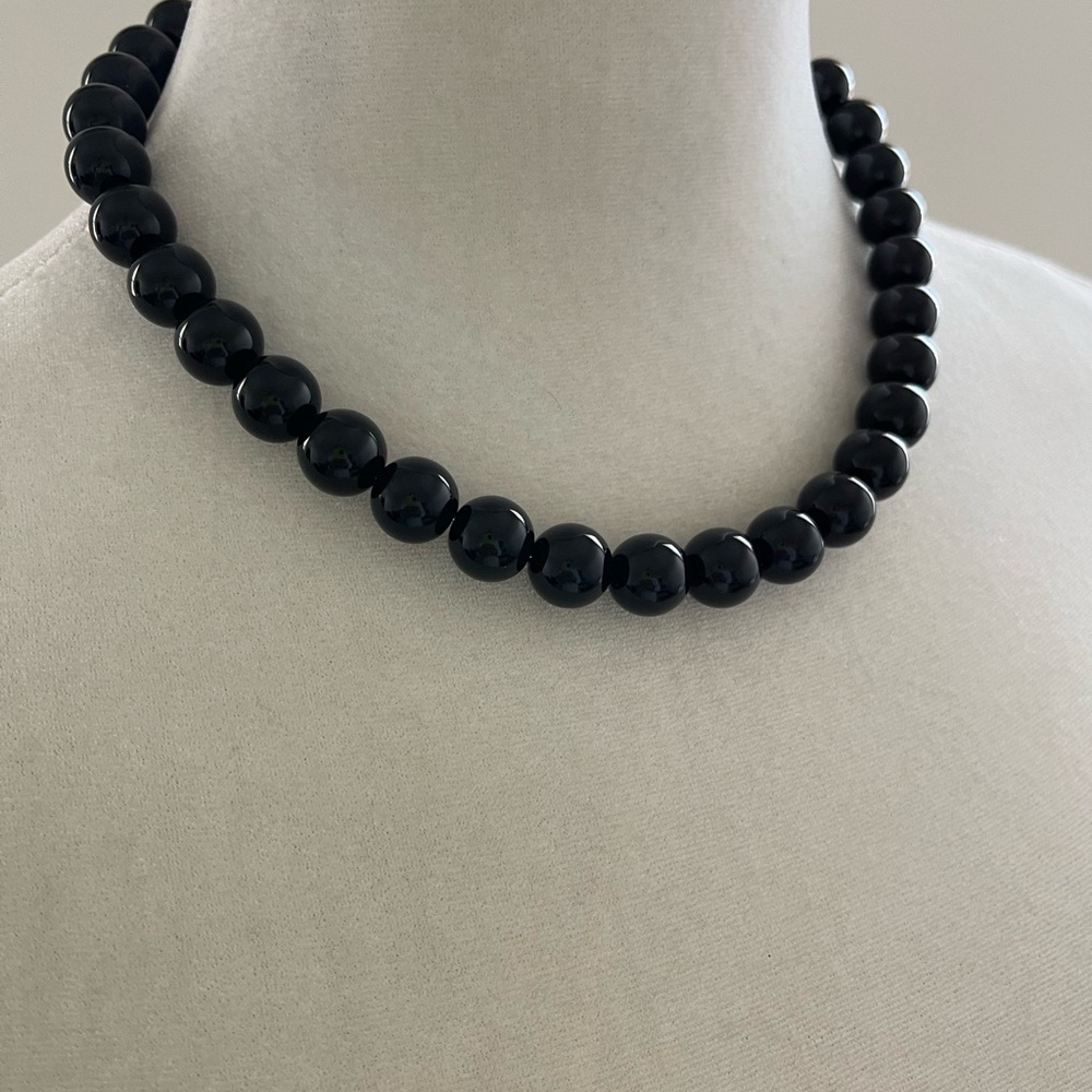 Elegant Black Beaded Classic Necklace